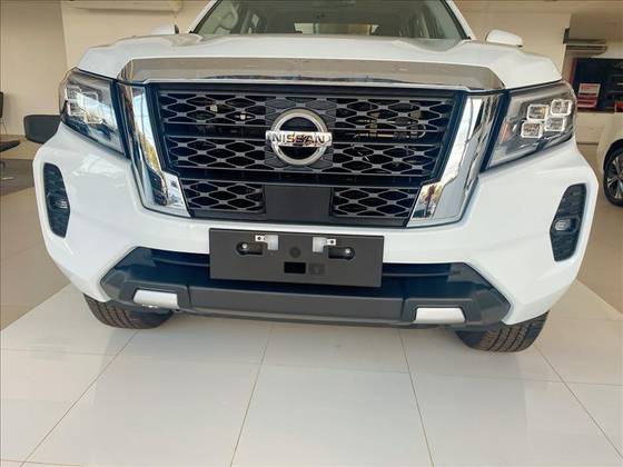 NISSAN FRONTIER 2.3 16V TURBO DIESEL PLATINUM CD 4X4 AUTOMÁTICO NISSAN FRONTIER 2.3 16V TURBO DIESEL PLATINUM CD 4X4 AUTOMÁTICO